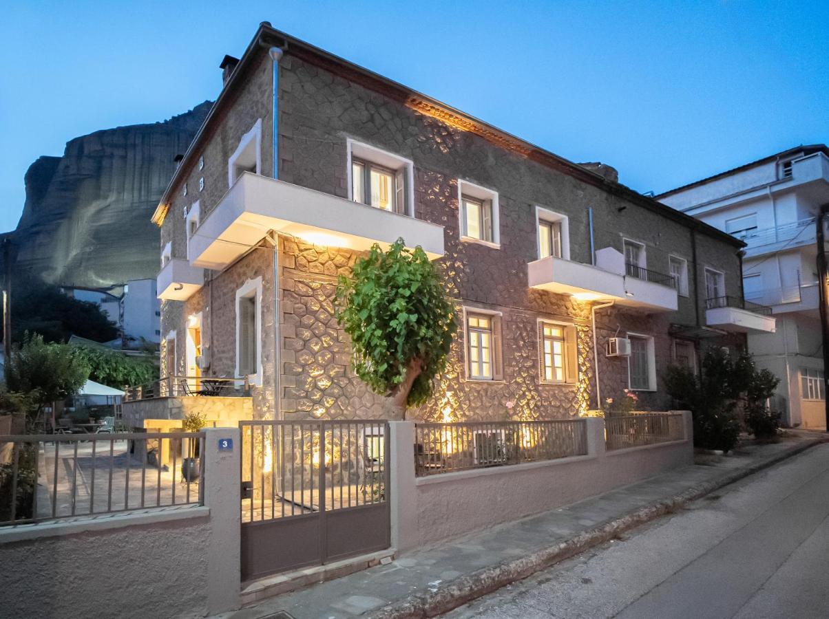 The Rock Guesthouse 칼람파카 외부 사진